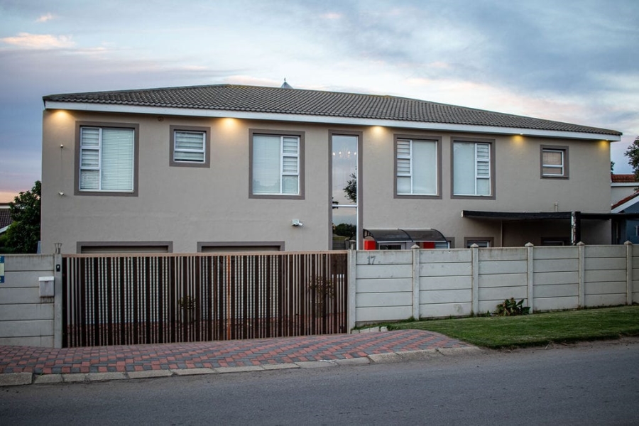 7 Bedroom Property for Sale in Aston Bay Eastern Cape